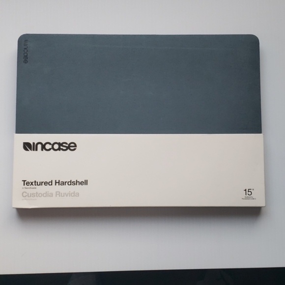 Textured Hardshell in NanoSuede for MacBook Pro 15 inch